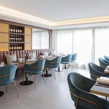 Nivia Born Boutique Hotel