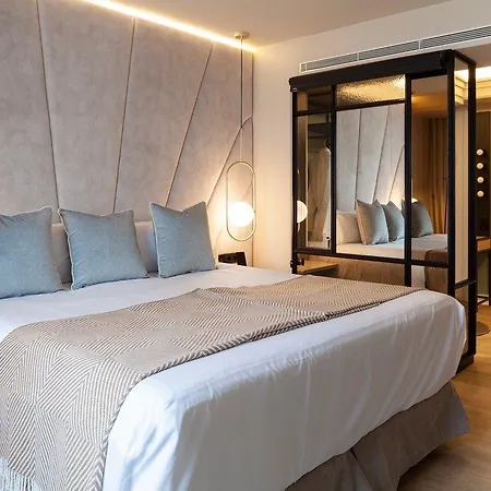 Hotel Nivia Born Boutique 5*